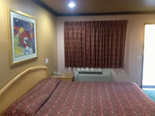 All 8 Motel image 13